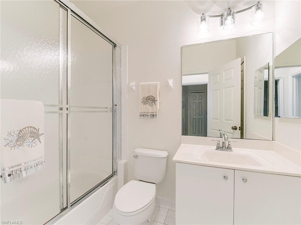 8461 Southbridge DR # 4, ESTERO FL 33967-25