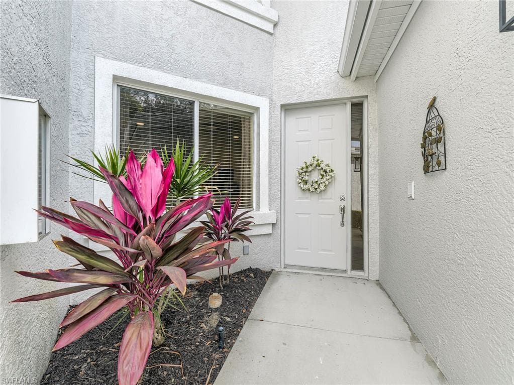 8461 Southbridge DR # 4, ESTERO FL 33967-27