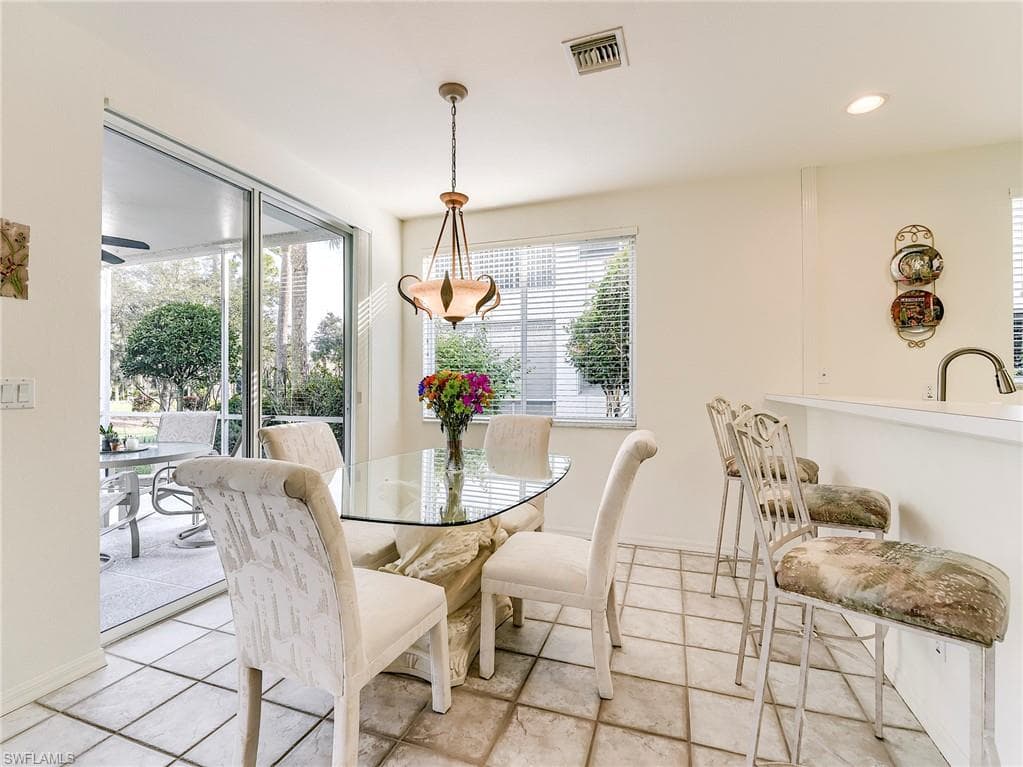 8461 Southbridge DR # 4, ESTERO FL 33967-10