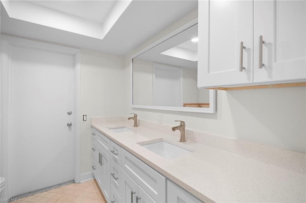 5091 Westminster DR-15