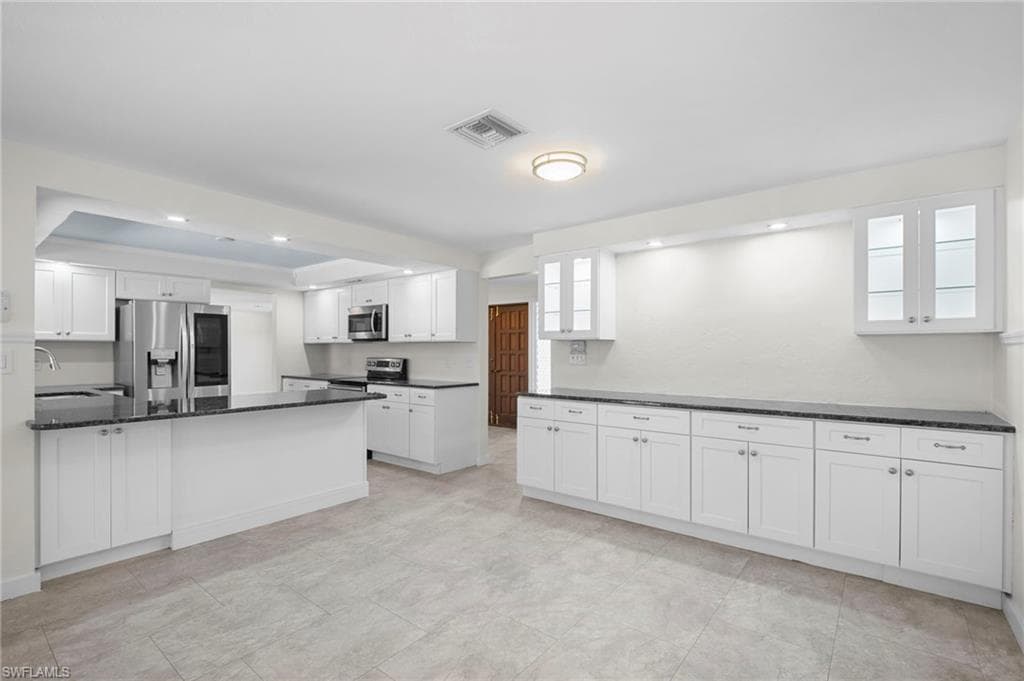 5091 Westminster DR-6