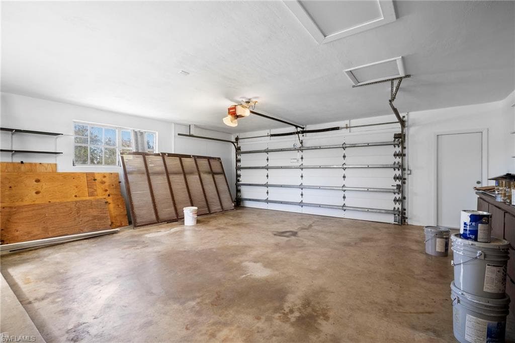 5091 Westminster DR-35