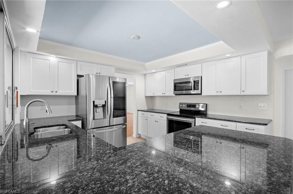 5091 Westminster DR-10