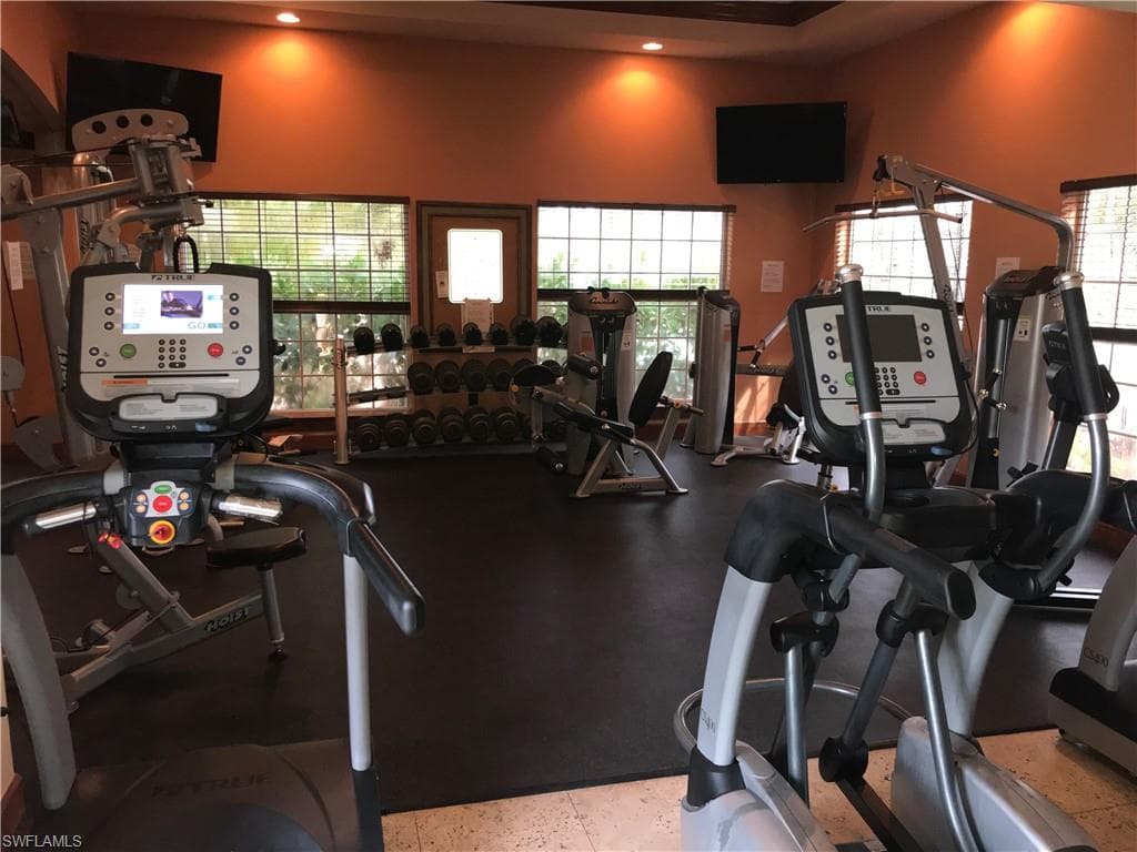 1260 Wildwood Lakes BLVD # 201, NAPLES FL 34104-15