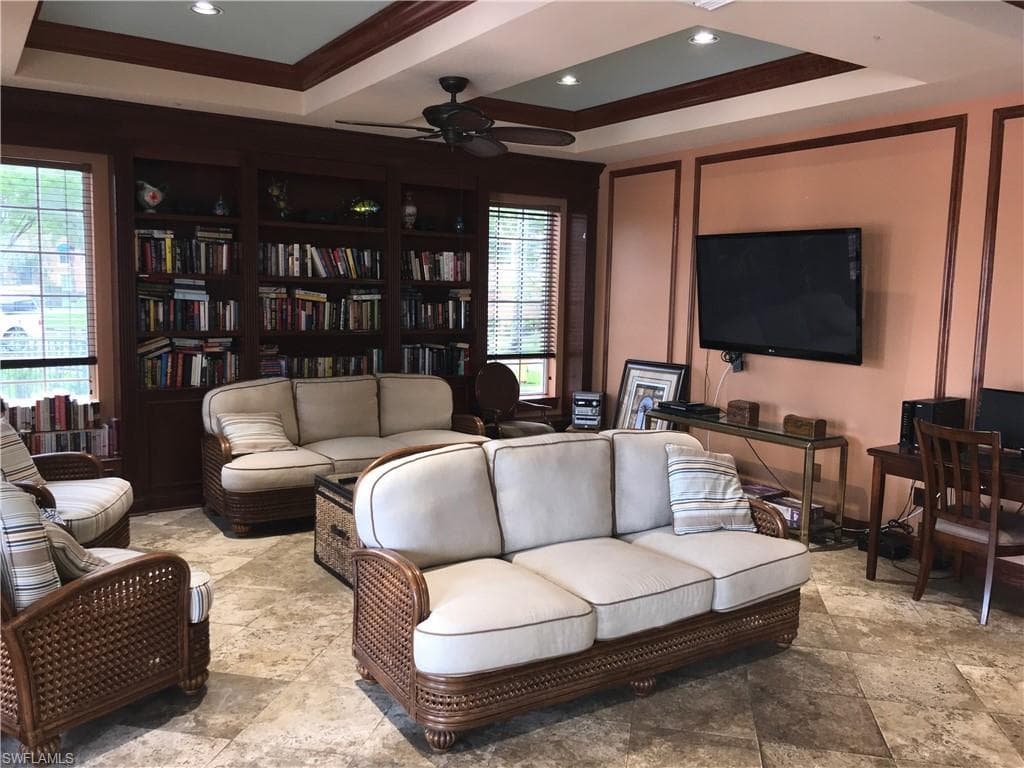 1260 Wildwood Lakes BLVD # 201, NAPLES FL 34104-18