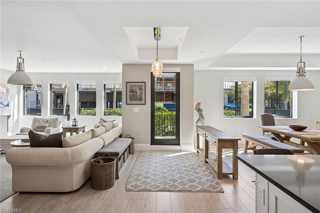 1135 3rd AVE S # 119, NAPLES FL 34102-2