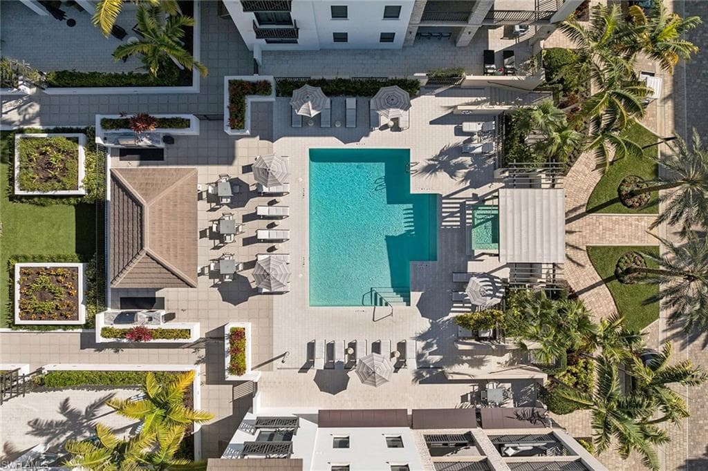 1135 3rd AVE S # 119, NAPLES FL 34102-49