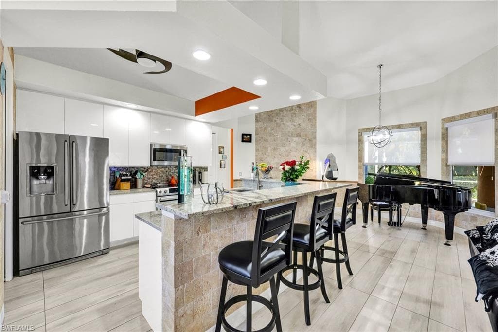 8596 Southwind Bay CIR, FORT MYERS FL 33908-12