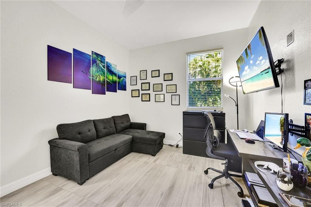 8596 Southwind Bay CIR, FORT MYERS FL 33908-20