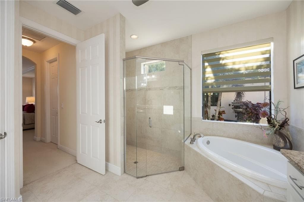 23452 Sanabria LOOP, BONITA SPRINGS FL 34135-14