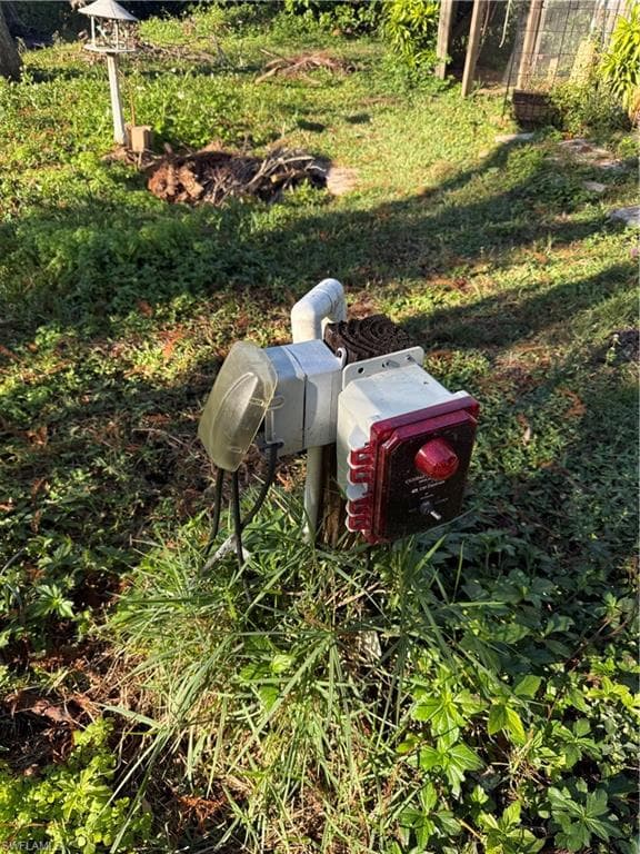 77 Oak ST, NORTH FORT MYERS FL 33903-6