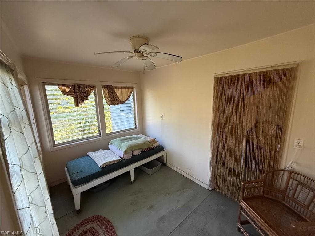 77 Oak ST, NORTH FORT MYERS FL 33903-13