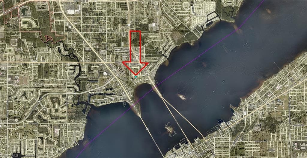 77 Oak ST, NORTH FORT MYERS FL 33903-18