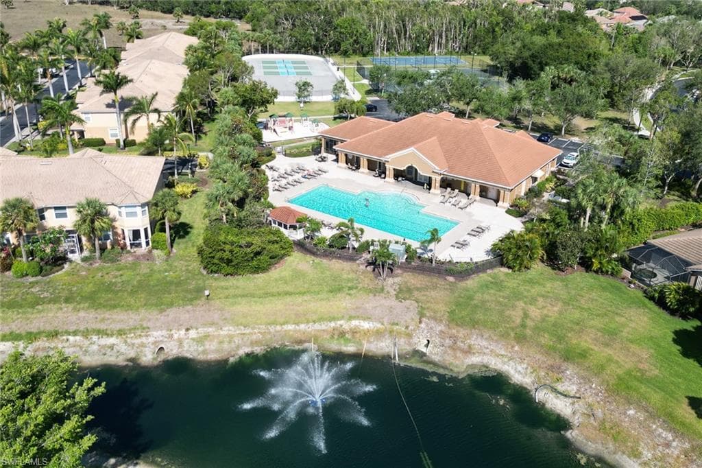 9720 Heatherstone River CT # 5, ESTERO FL 33928-26