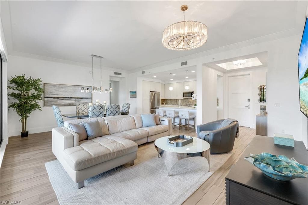 1035 3rd AVE S # 305, NAPLES FL 34102-1