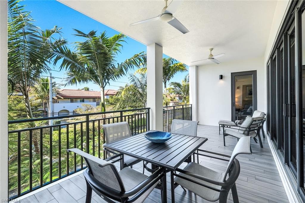 1035 3rd AVE S # 305, NAPLES FL 34102-5