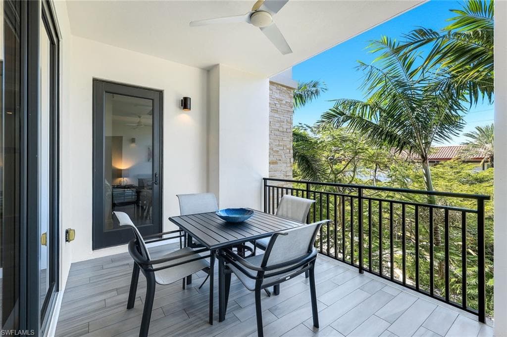 1035 3rd AVE S # 305, NAPLES FL 34102-6