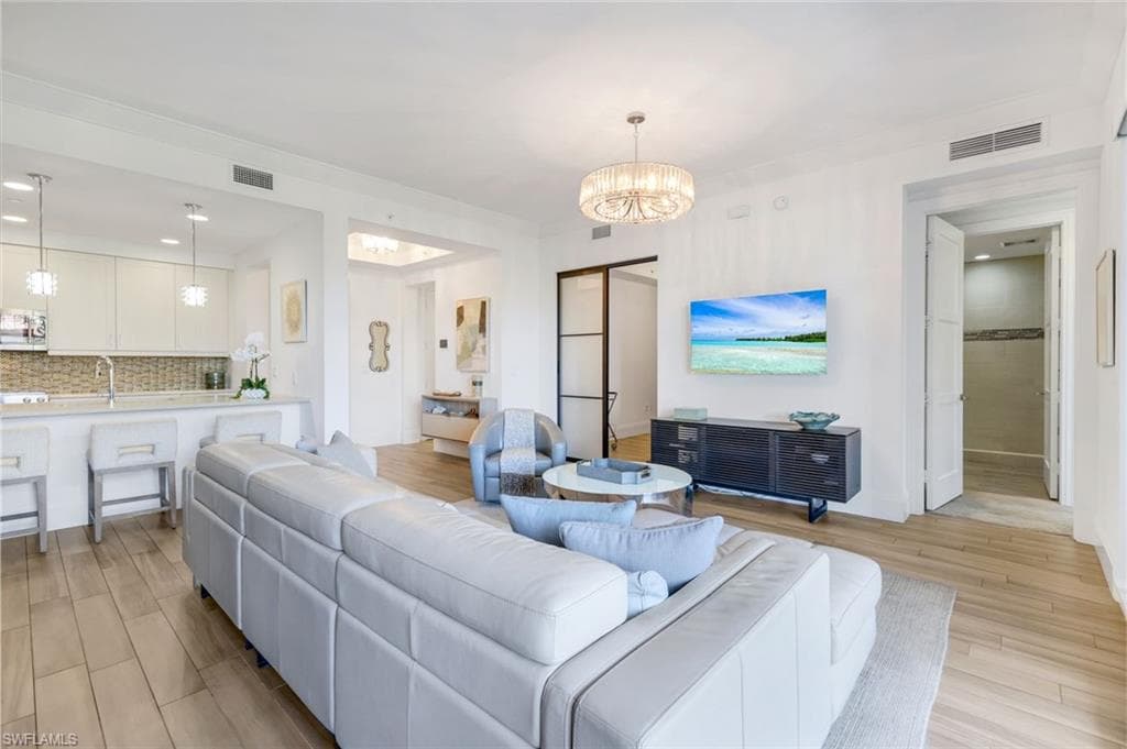 1035 3rd AVE S # 305, NAPLES FL 34102-2