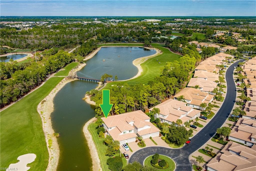 3989 Bishopwood CT W # 201, NAPLES FL 34114-25