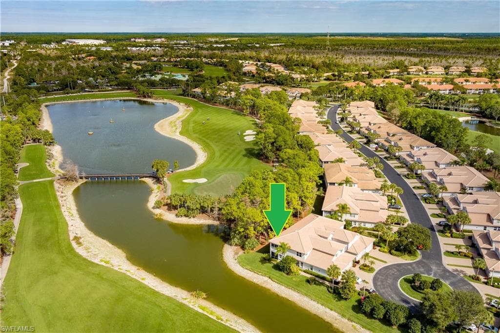 3989 Bishopwood CT W # 201, NAPLES FL 34114-2