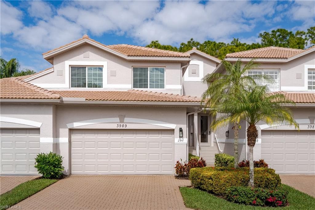 3989 Bishopwood CT W # 201, NAPLES FL 34114-30