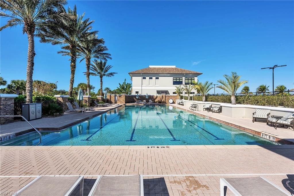 9087 Breakwater DR, NAPLES FL 34120-42