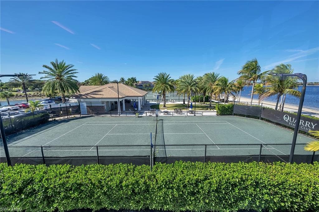 9087 Breakwater DR, NAPLES FL 34120-49