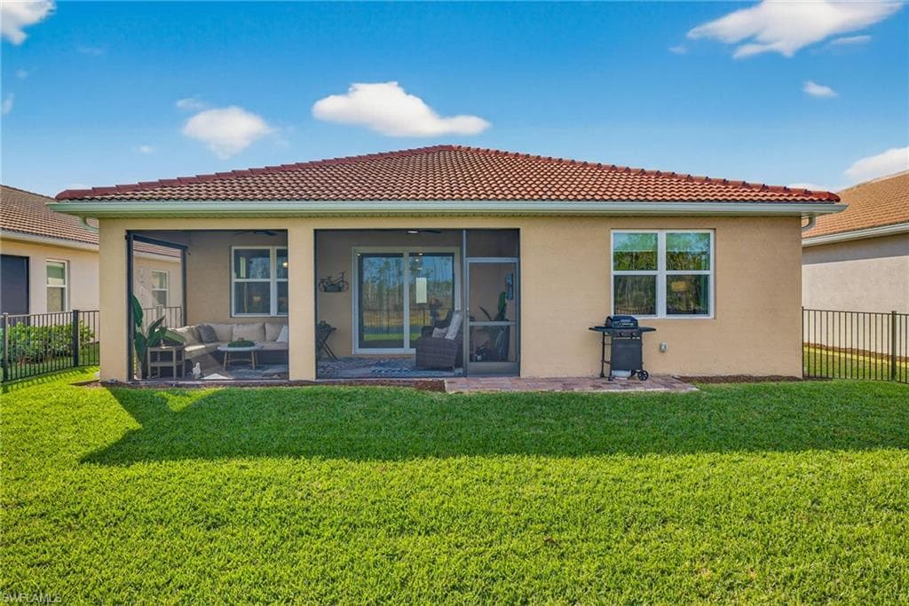 3873 Crosswater DR, NORTH FORT MYERS FL 33917-21