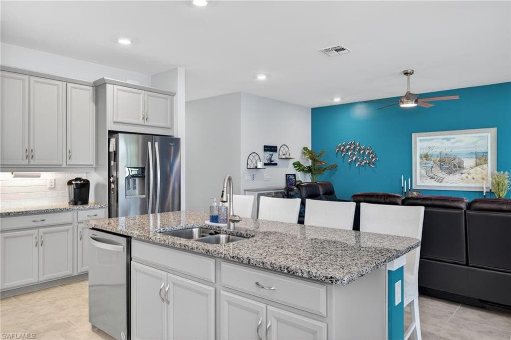 3873 Crosswater DR, NORTH FORT MYERS FL 33917-6