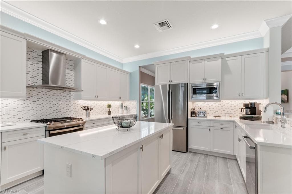 28516 Sicily LOOP, BONITA SPRINGS FL 34135-10