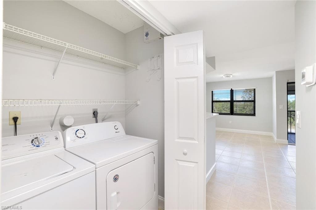 1508 Mainsail DR # 16, NAPLES FL 34114-16