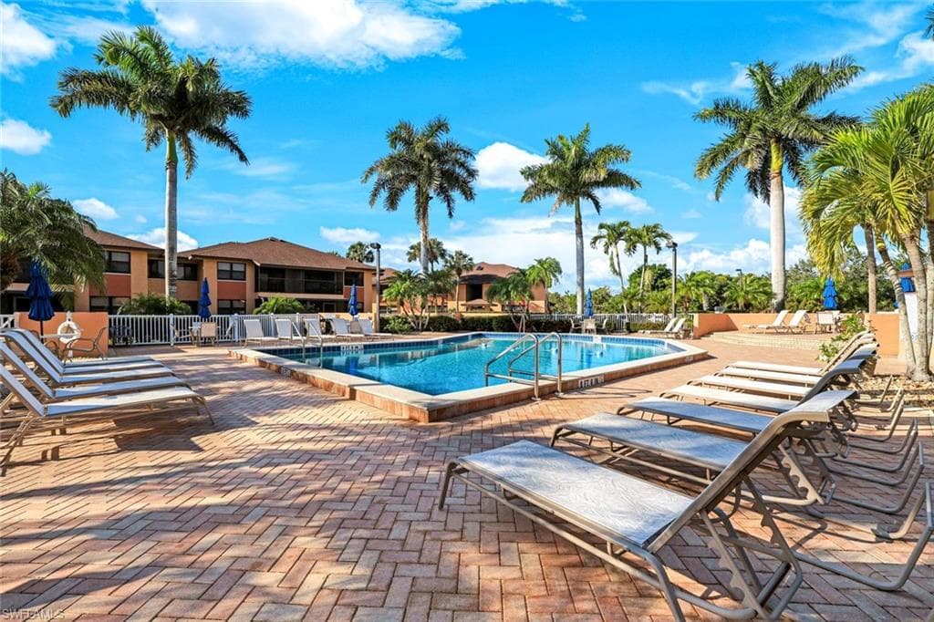 1508 Mainsail DR # 16, NAPLES FL 34114-21
