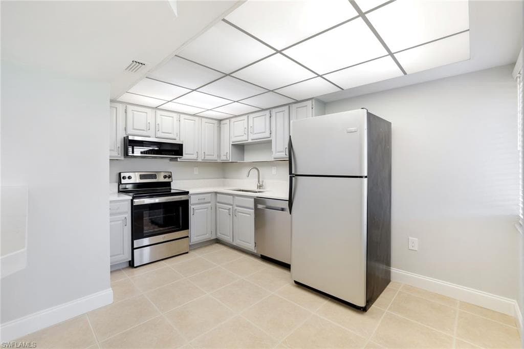 1508 Mainsail DR # 16, NAPLES FL 34114-9