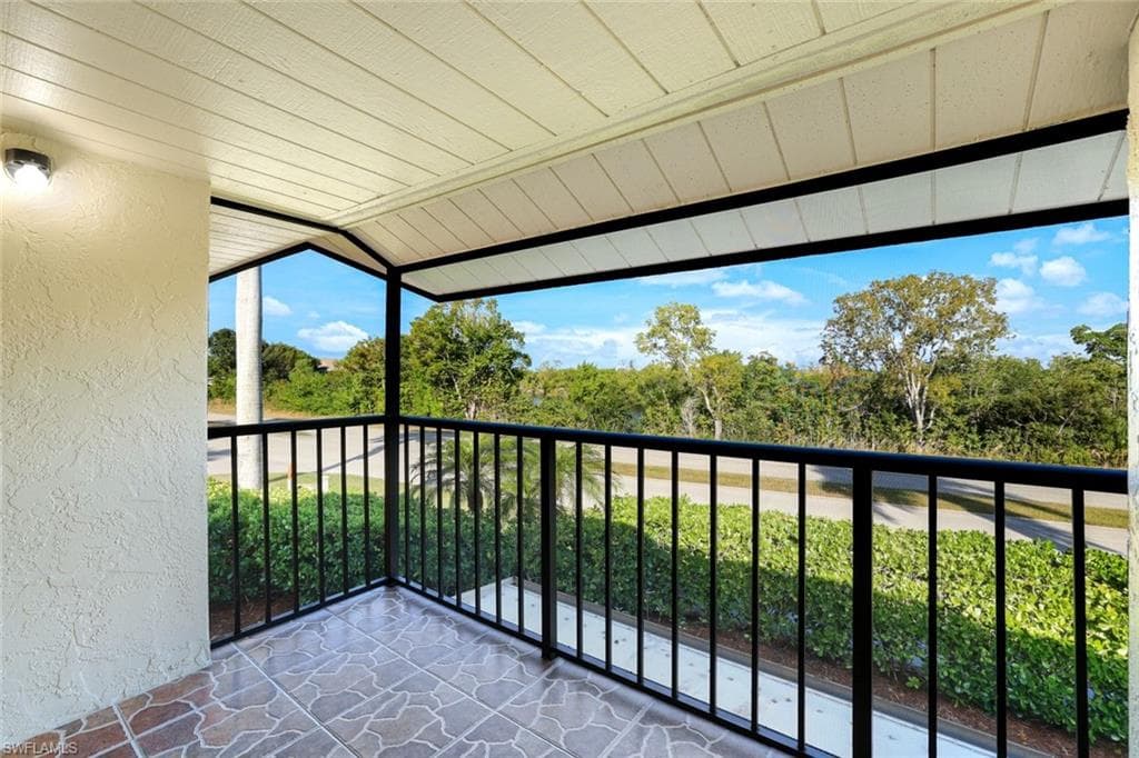 1508 Mainsail DR # 16, NAPLES FL 34114-17