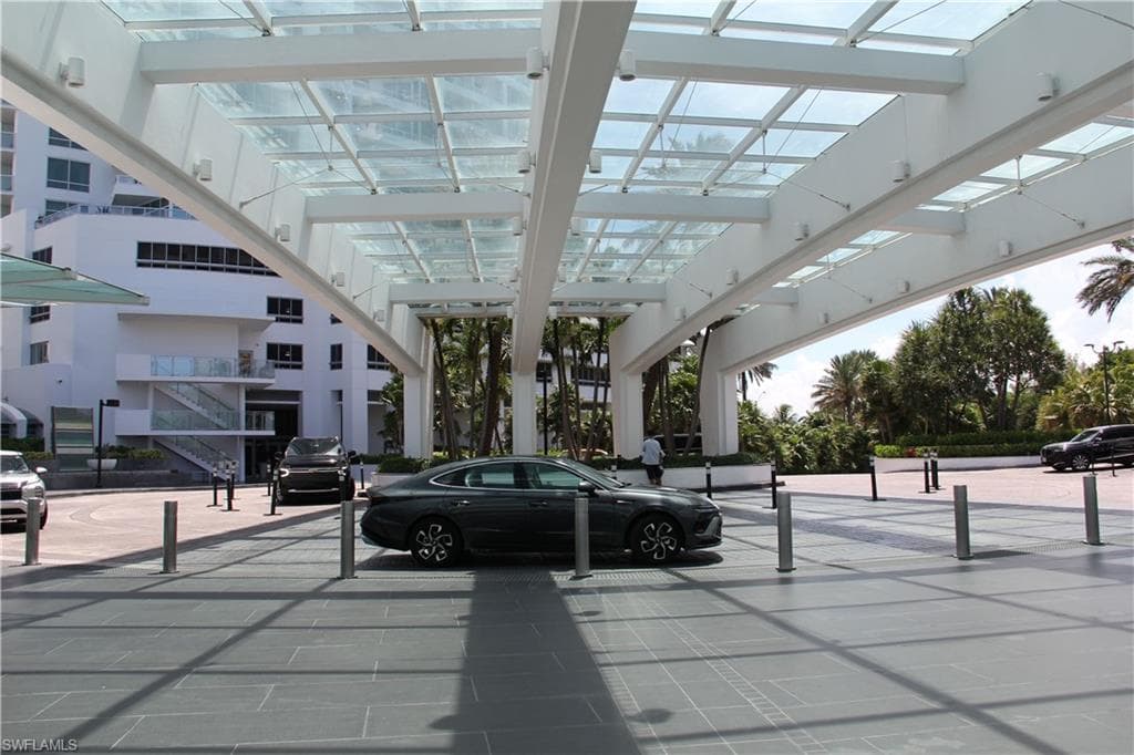 4401 COLLINS AVE, MIAMI BEACH FL 33140-44