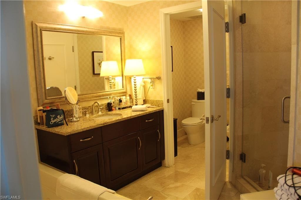 4401 COLLINS AVE, MIAMI BEACH FL 33140-18