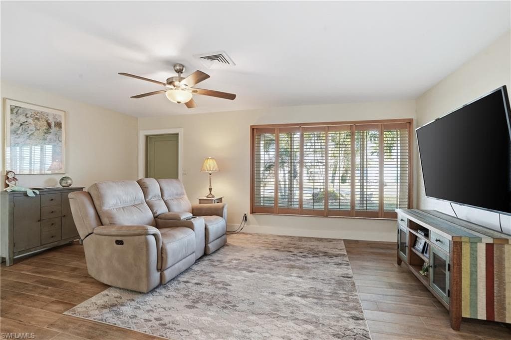 2821 Bruce ST, MATLACHA FL 33993-4