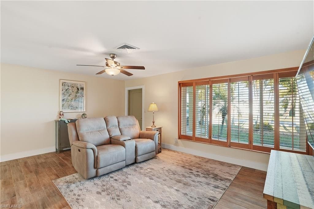 2821 Bruce ST, MATLACHA FL 33993-3