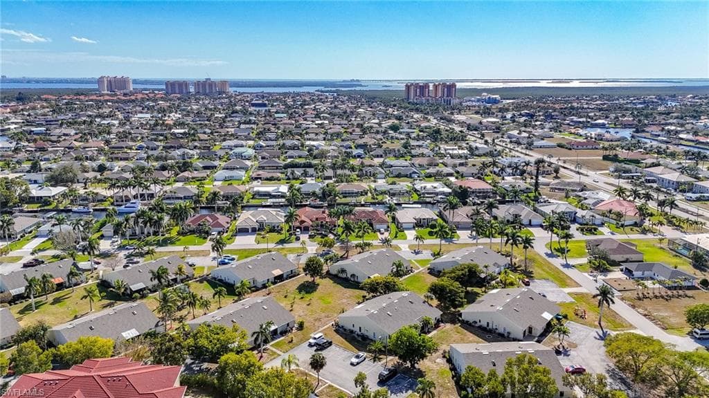 1518 SW Courtyards LN # 199, CAPE CORAL FL 33914-15