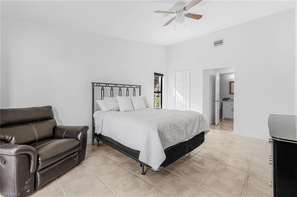 1518 SW Courtyards LN # 199, CAPE CORAL FL 33914-9