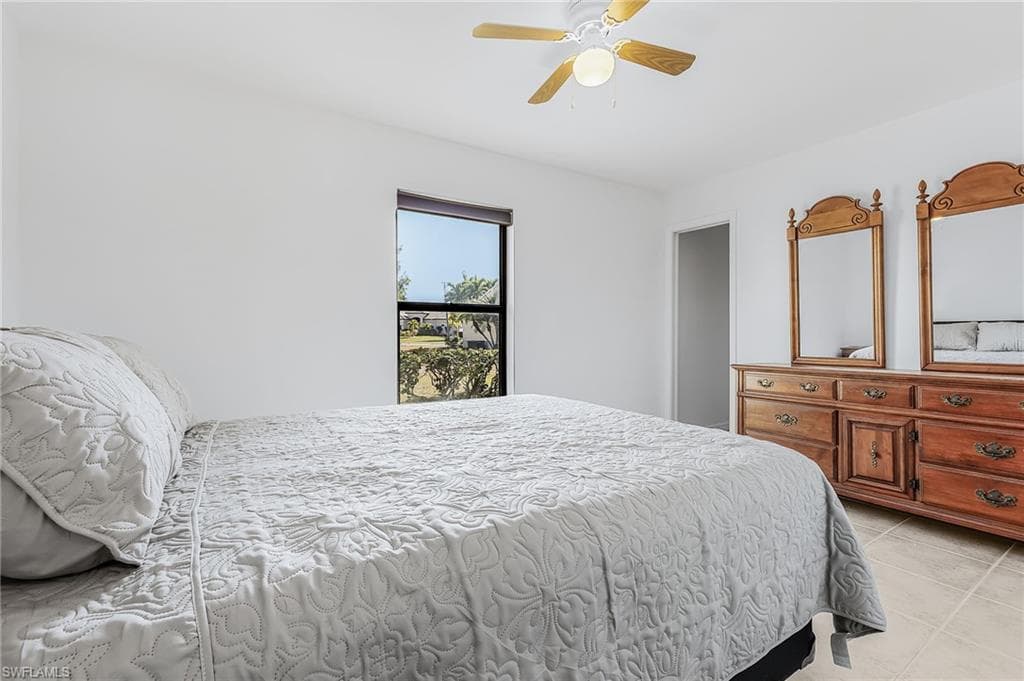 1518 SW Courtyards LN # 199, CAPE CORAL FL 33914-7