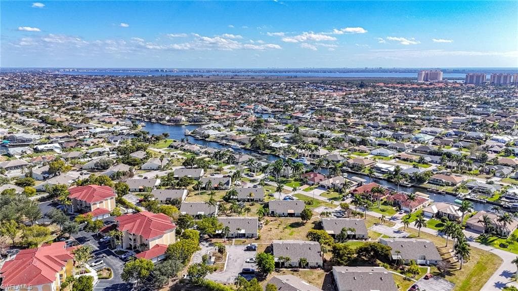 1518 SW Courtyards LN # 199, CAPE CORAL FL 33914-24