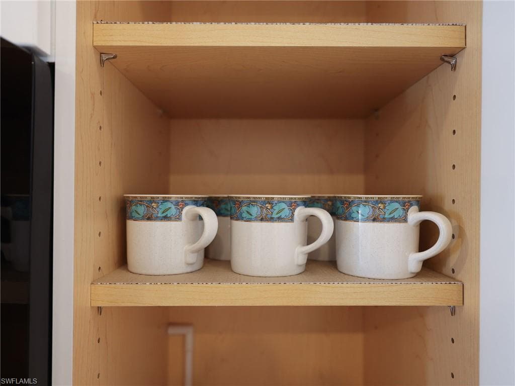 26340 Hickory BLVD # 902, BONITA SPRINGS FL 34134-32