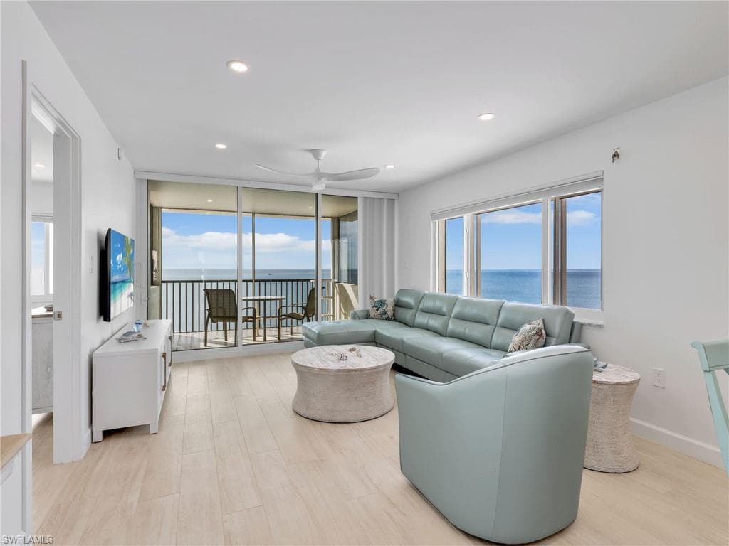 26340 Hickory BLVD # 902, BONITA SPRINGS FL 34134-9