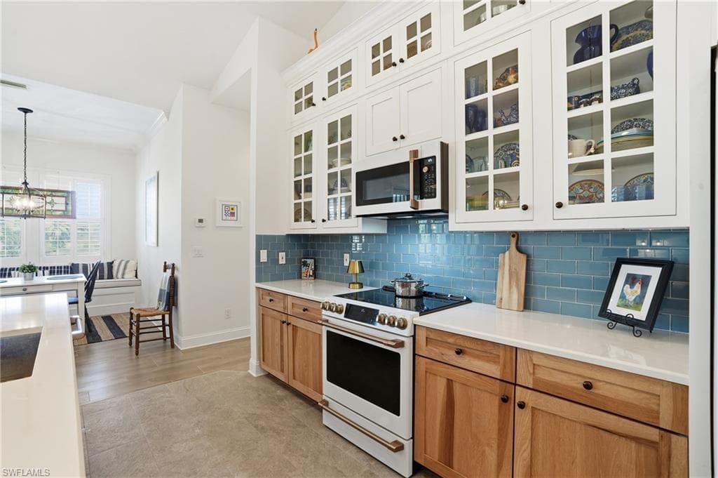 6250 Tidewater Island CIR-19