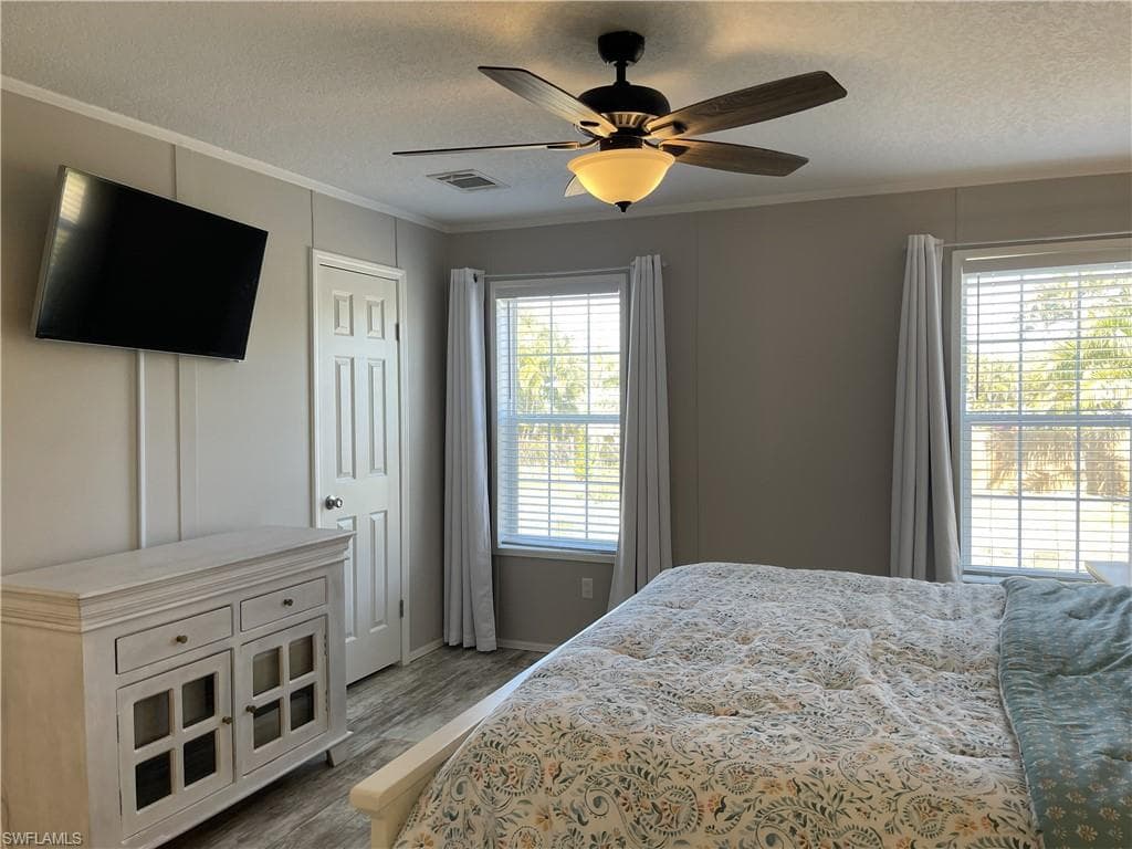 5520 Rainbow DR, BOKEELIA FL 33922-12