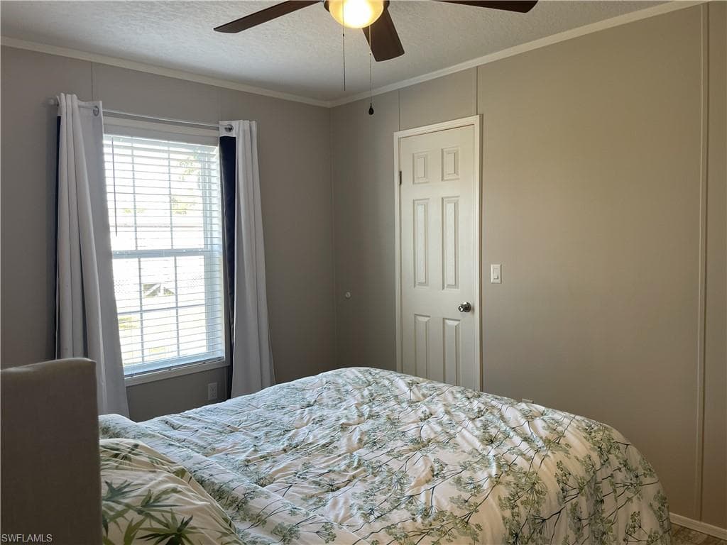 5520 Rainbow DR, BOKEELIA FL 33922-16