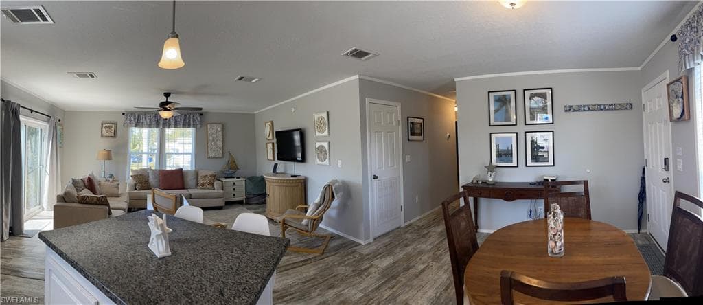 5520 Rainbow DR, BOKEELIA FL 33922-25