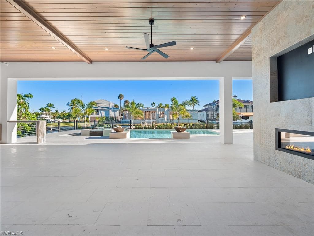 111 Montrose DR, FORT MYERS FL 33919-40