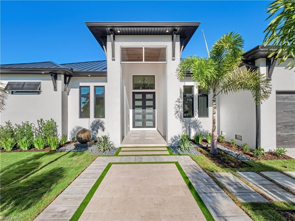 111 Montrose DR, FORT MYERS FL 33919-3